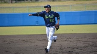 「新聞のスタメン落ち予想を発奮材料に」一塁に挑戦するヤクルト坂口の決意