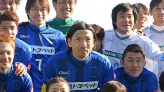 引退した鈴木隆行が、指導者キャリアを町クラブの子供から始めるわけ