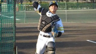 “捕手難”直面した王者ホークス　大チャンス到来の20歳は何を思うのか