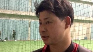 指名漏れから這い上がったロッテドラ2内野手、パ新人王の「先輩」に続けるか