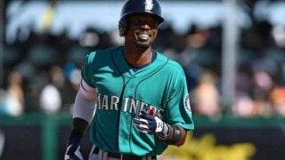 【MLB】“師匠”イチローばりの送球!?　センター転向のゴードンが「レーザービーム」