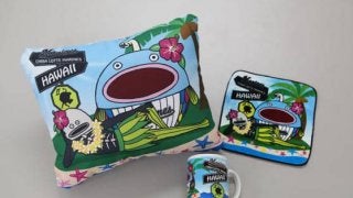 ロッテが謎の魚のハワイ上陸を記念し、新グッズを販売「自分の財布は…」