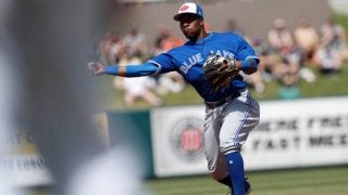 MLB史上初のアフリカ出身選手ンゴエペが遊撃で美技2連発　高い身体能力証明