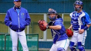 DeNA光山コーチの原点は「仰木監督・叱られる中村武志・少年野球」