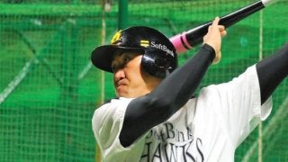 ホークス内川オープン戦初安打は豪快弾「ホッとしたのは当然ある」