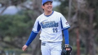 “ハマのクローザー”山崎康晃が明かす笑顔のワケ「いつまでも野球少年で」