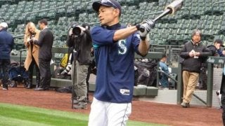 【MLB】「9番・左翼、イチロー」に大歓声　選手紹介でシアトルのファンが歓喜