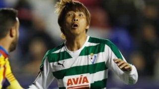 乾貴士ベティス移籍説はテレビの怪報道から。「俺なんかで騒がないで」