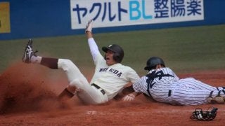 立大が早大との接戦を制して先勝。大阪桐蔭コンビが活躍【東京六大学野球】