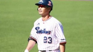 左膝死球の燕・青木、欠場もベンチで“存在感”　サヨナラ呼ぶ鼓舞「凄い試合」