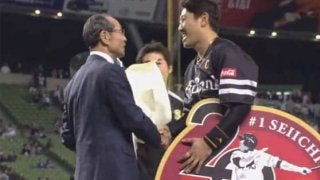 「正直キツかった」史上51人目の2000安打、鷹・内川の一問一答