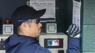 【MLB】イチロー、相手監督退場で冷や汗？　マ軍監督代行が明かしたベンチでの一幕