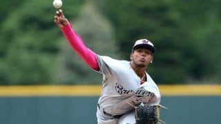 【MLB】21歳新人右腕が急遽メジャー初登板で快挙達成！　初勝利＆13奪三振の快投劇