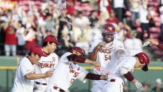 今季初のサヨナラ勝ちを演出！東北楽天・岡島「最高でーす！」