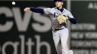 【MLB】レイズ遊撃手が素手キャッチ美技　お株奪うプレーでNO1名手を間一髪アウト