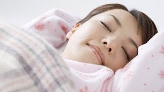 睡眠不足はなぜ太る？　最も痩せやすい睡眠時間は●時間？