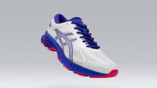 アシックス、長距離ランナー向けランニングシューズ「GEL-KAYANO 25」先行発売