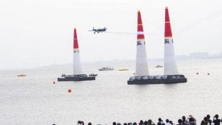 千葉の空に熱狂が帰ってきた！『レッドブル・エアレース2018千葉 』予選結果