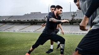 アディダス、ビビッドカラーのスパイク「ENERGY MODE PACK」発売