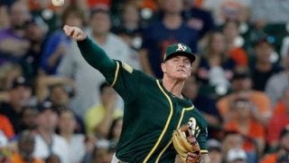 【MLB】三塁の新名手、ファウルゾーンから“鬼肩”披露　驚愕送球に「アレナド2.0」