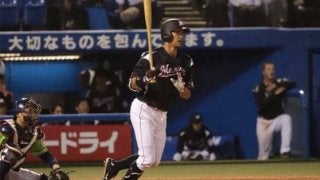 ロッテ、福浦が9回に好機広げる右前打！　「監督が使ってくれるので」