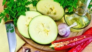 肌荒れやシミが気になる方にオススメの夏野菜は？