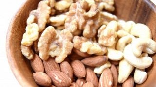 ナッツ類は万能おやつの代表