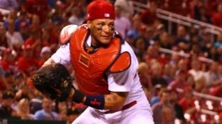 【MLB】モリーナの強肩にファン驚嘆「走者を刺して14年。いつまでも学習しない」