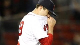 【MLB】“愚行”で今季絶望…グラブ投げつけ右肩「亜脱臼」、Rソックス右腕が手術へ