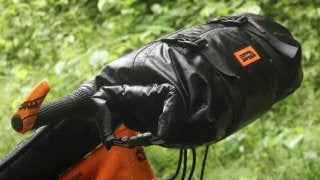 風呂敷構造の自転車用フロントバッグ「ラップハンドルバーバッグ」発売