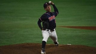 徳山大が延長戦で大商大を破り8強進出！主将でエースの岡直人が161球の熱投【大学野球選手権】