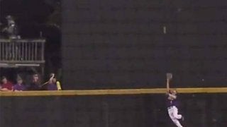 米大学“メジャー予備軍”の好プレー集が凄い　「素晴らしい映像」