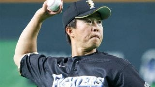 ハム鶴岡、絶体絶命のピンチ救う三振ゲッツー　栗山監督「素晴らしかった」