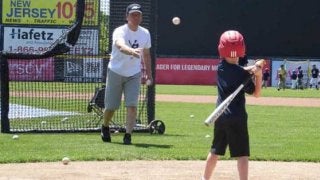 松井秀喜氏が野球教室開催　次世代に伝えたい野球愛「もっと続けてほしい」