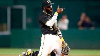 【MLB】メジャーで起きた素手キャッチ＆ダイブスローが凄い　「何て男」「美しい」