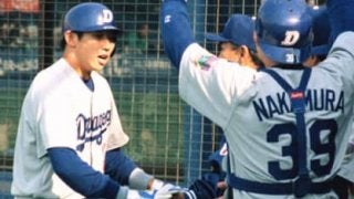 鳥越コーチ、熱い指導の原点は「星野さんより100倍怖い」あの人物