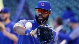 【MLB】カブス右翼手が見せた美しきレーザービーム　捕手は鼻血も構わず大興奮