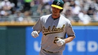 アスレチックスが12年ぶりMLBタイ記録　遠征24戦連続でホームラン放つ