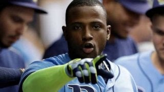 【MLB】本塁打性の大飛球が遊飛に…球場騒然、打者もビックリ「鳥に当たるみたい」