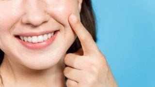 食べて予防！気になるシミ・しわにオススメの栄養素3つ