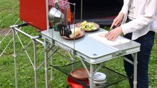 キャンプでの料理が楽しくなるアウトドアキッチンテーブル発売