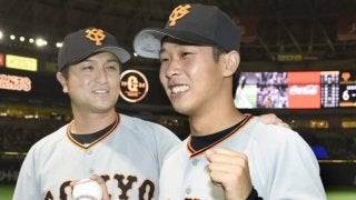 読売巨人のドラ1右腕・鍬原が“3度目の正直”で親孝行のプロ初勝利！