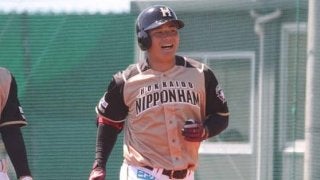 日ハム清宮、猛ダッシュ→華麗なスライディングキャッチ→好送球の美技