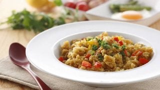 仕事の効率アップ！食後に眠くならないランチの選び方