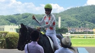 日曜福島５Ｒ新馬はミッキーブラックが差し切りＶ