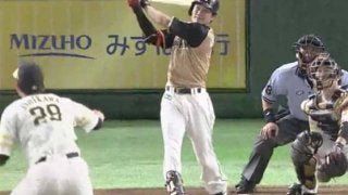 日本ハム打線が爆発　西川6号2ラン＆レアード16号2ランで鷹・石川をKO