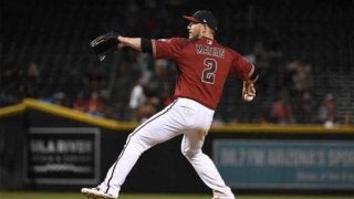 【MLB】先発マスクで「敗戦投手」に!?　15回まで捕手で出場→16回に登板し決勝被弾