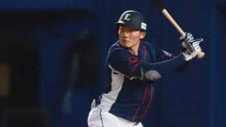 西武源田、ミスターに並ぶ　入団から220試合連続フルイニング出場を達成