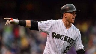 【MLB】右手にナチョス＋左手でファウル好捕→歓喜　美技披露の女性ファンが話題に