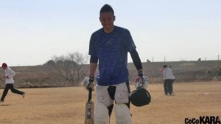 気温38度で守備だけで3時間立ちっぱなし　想像以上の過酷なスポーツとは